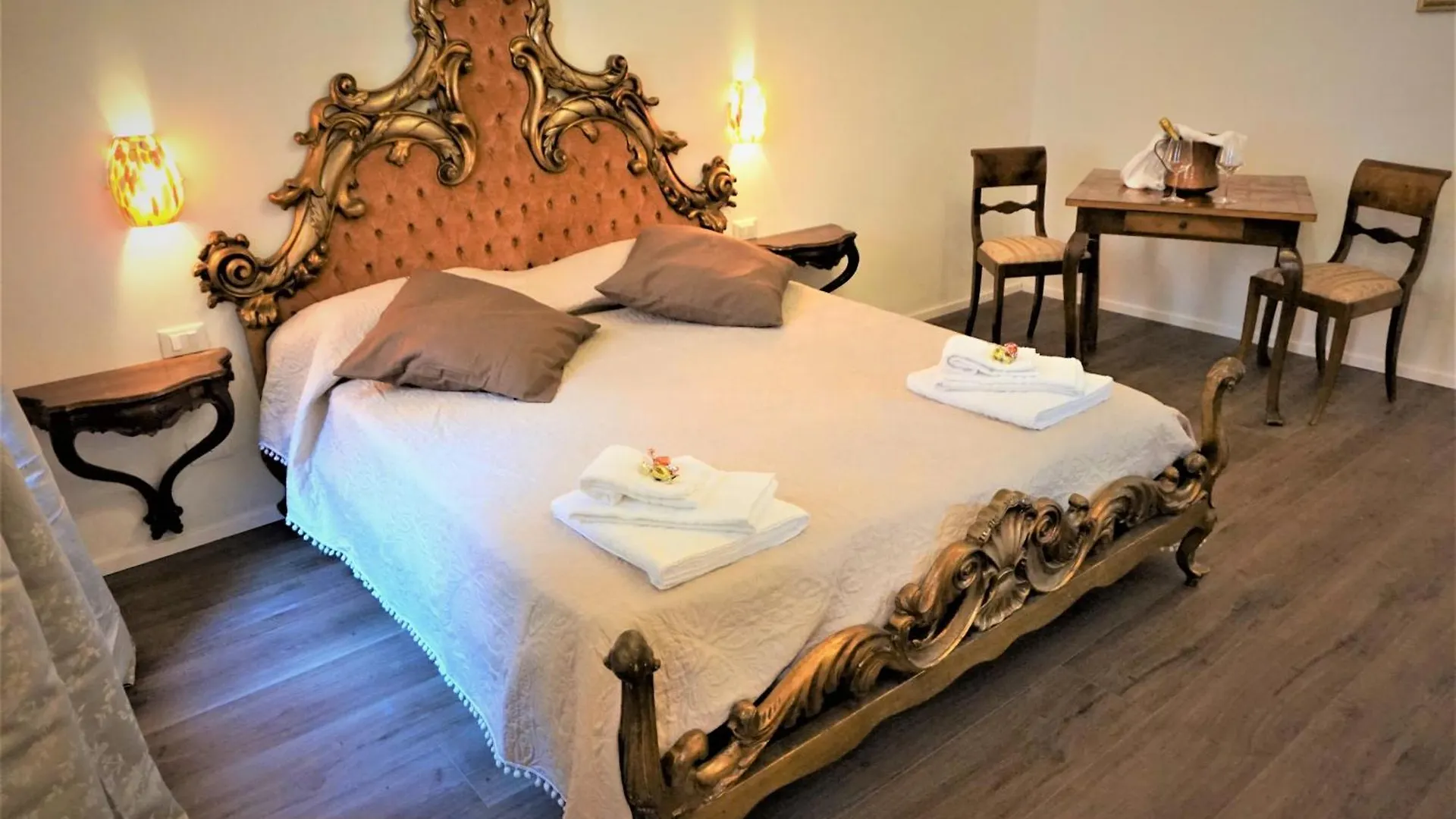 Apartment Sara S Luxury Home Five Minutes From Piazza San Marco Venedig